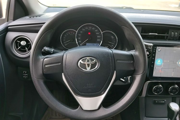 Toyota Corolla 2018 #11 Toyota Corolla 2018 car image #11