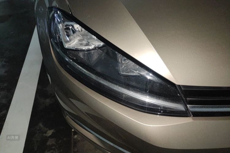 Volkswagen Golf 2020 car image #8
