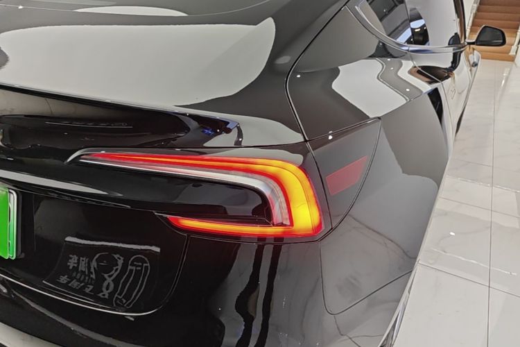 Tesla Model 3 2023 car image #8