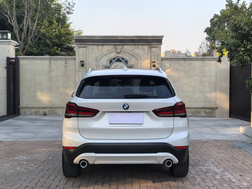 BMW X1 2021 car image #8