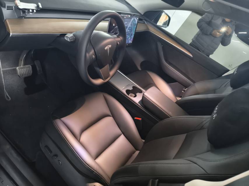 Tesla Model Y 2021 #2 Tesla Model Y 2021 صورة سيارة #2
