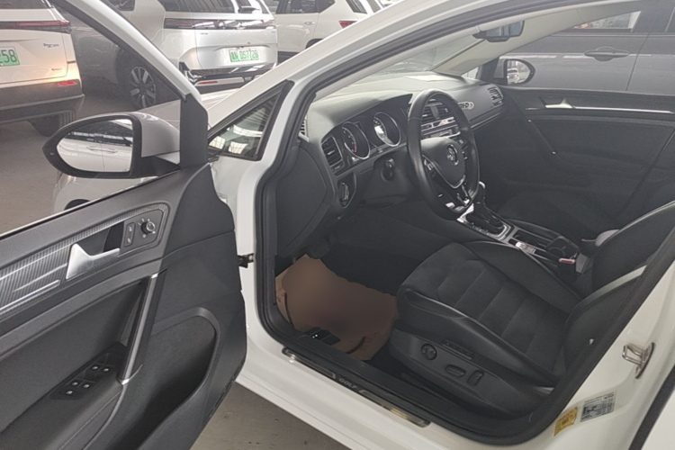 Volkswagen Golf 2018 #16 Volkswagen Golf 2018 car image #16