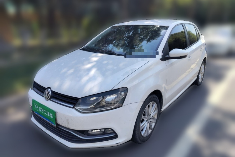 Volkswagen Polo 2014 car image #2
