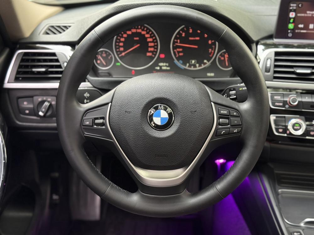 BMW 3 Series 2019 #17 BMW 3 Series 2019 car image #17
