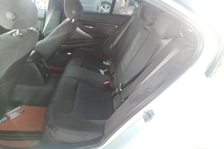 BMW 3 Series 2017 #17 BMW 3 Series 2017 car image #17