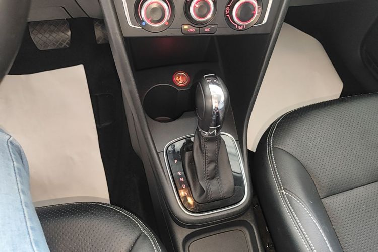 Volkswagen Polo 2017 #18 Volkswagen Polo 2017 car image #18