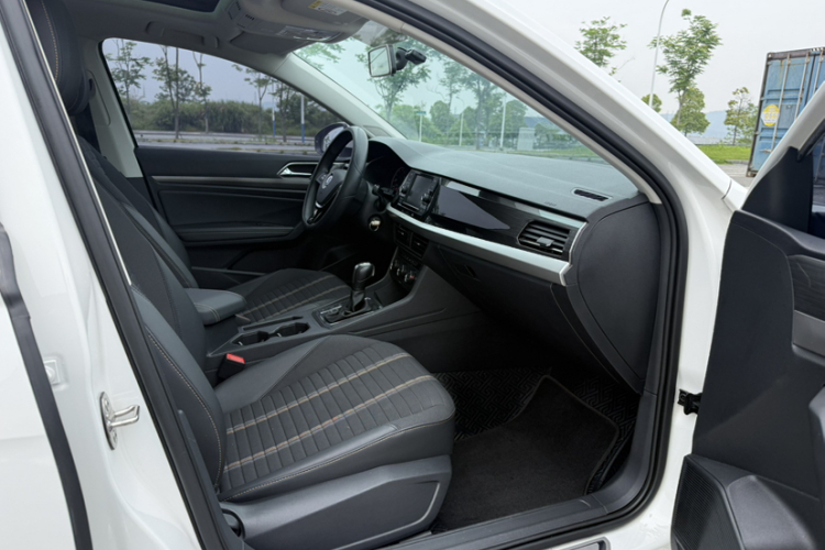 Volkswagen Lavida 2020 car image #15