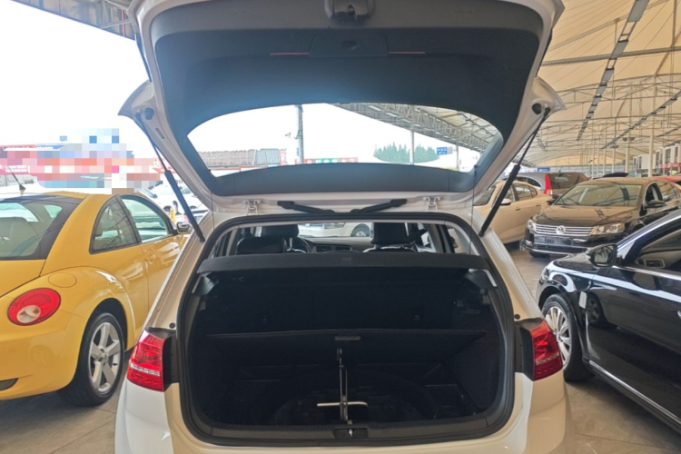 Volkswagen Golf 2016 car image #19