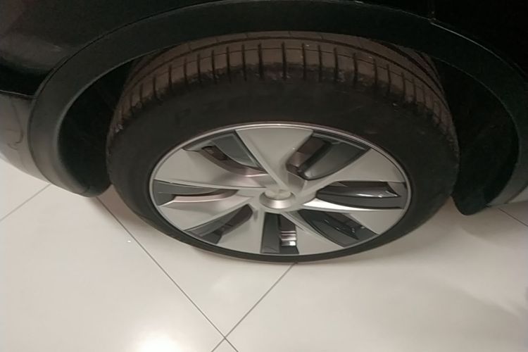 Tesla Model Y 2022 #10 Tesla Model Y 2022 immagine di auto #10