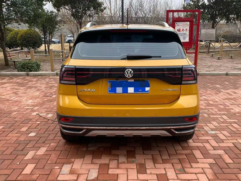Volkswagen T-Cross 2019 #5 Volkswagen T-Cross 2019 car image #5