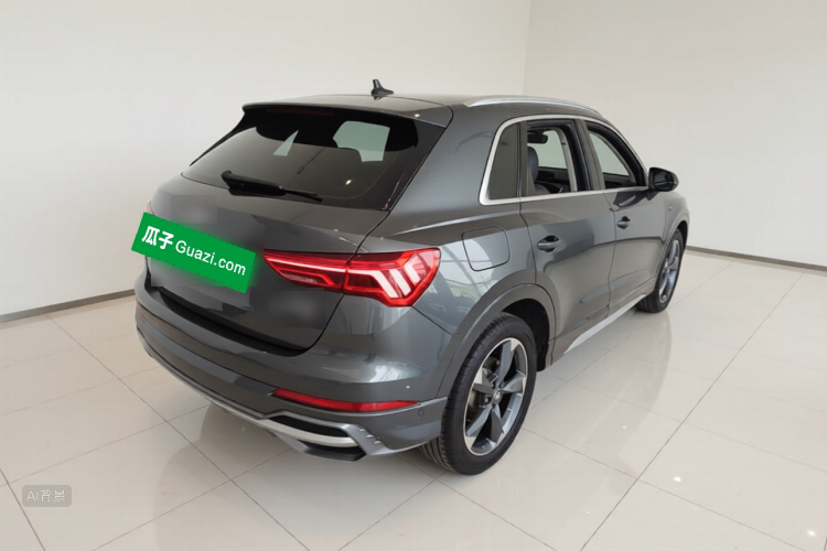 Audi Q3 2020 car image #7
