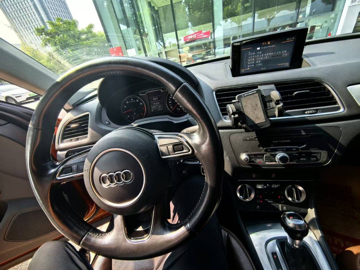 Audi Q3 2015 #2 Audi Q3 2015 car image #2
