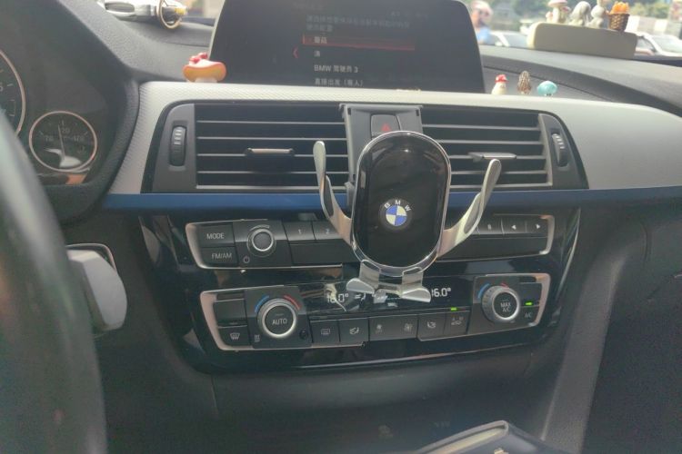 BMW 3 Series 2018 #13 BMW 3 Series 2018 car image #13