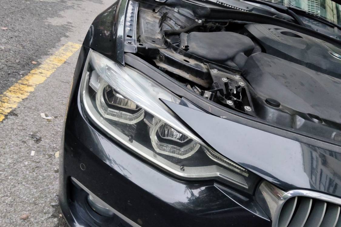 BMW 3 Series 2018 car image #7