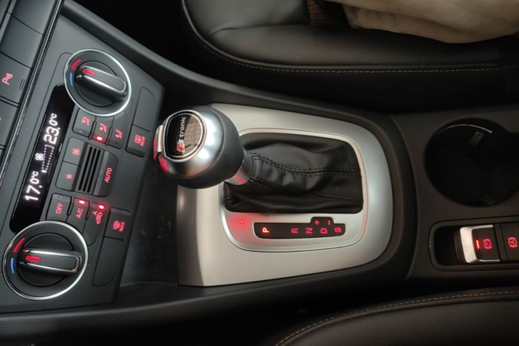 Audi Q3 2017 #14 Audi Q3 2017 car image #14