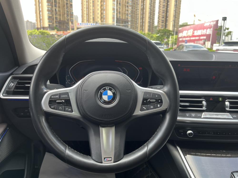 BMW 3 Series 2020 car image #19