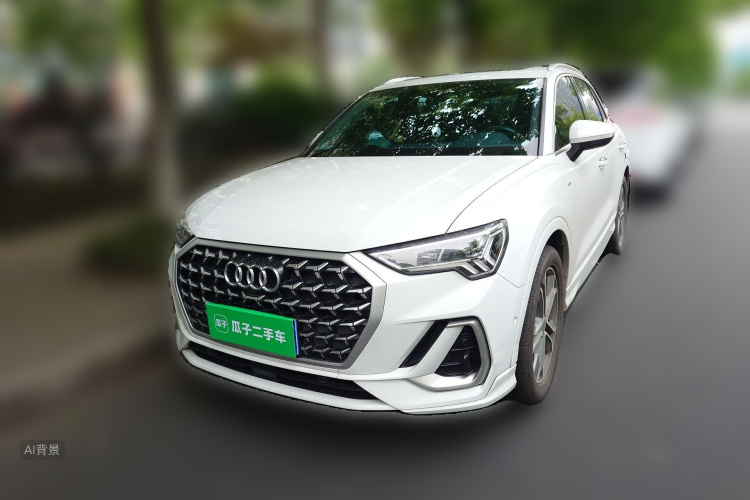 Audi Q3 2024 car image #2