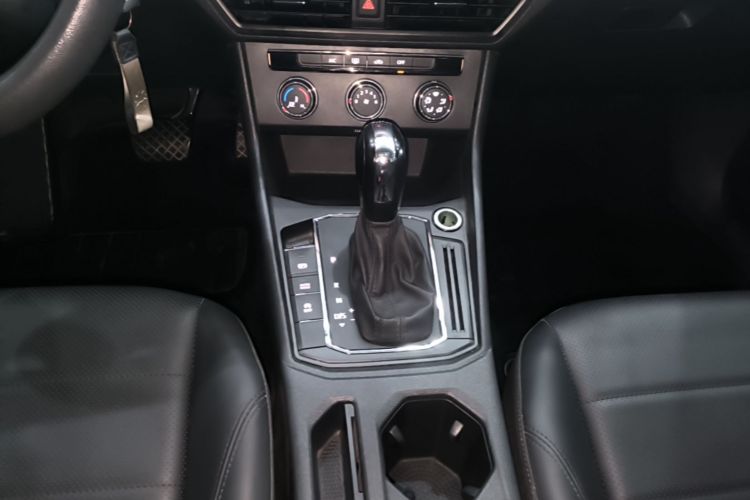 Volkswagen Lavida 2020 car image #14