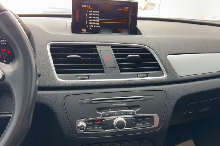 Audi Q3 2018 #28 Audi Q3 2018 car image #28