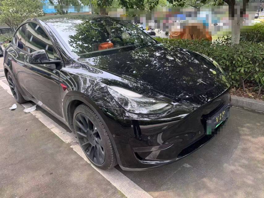 Tesla Model Y 2022 car image #3