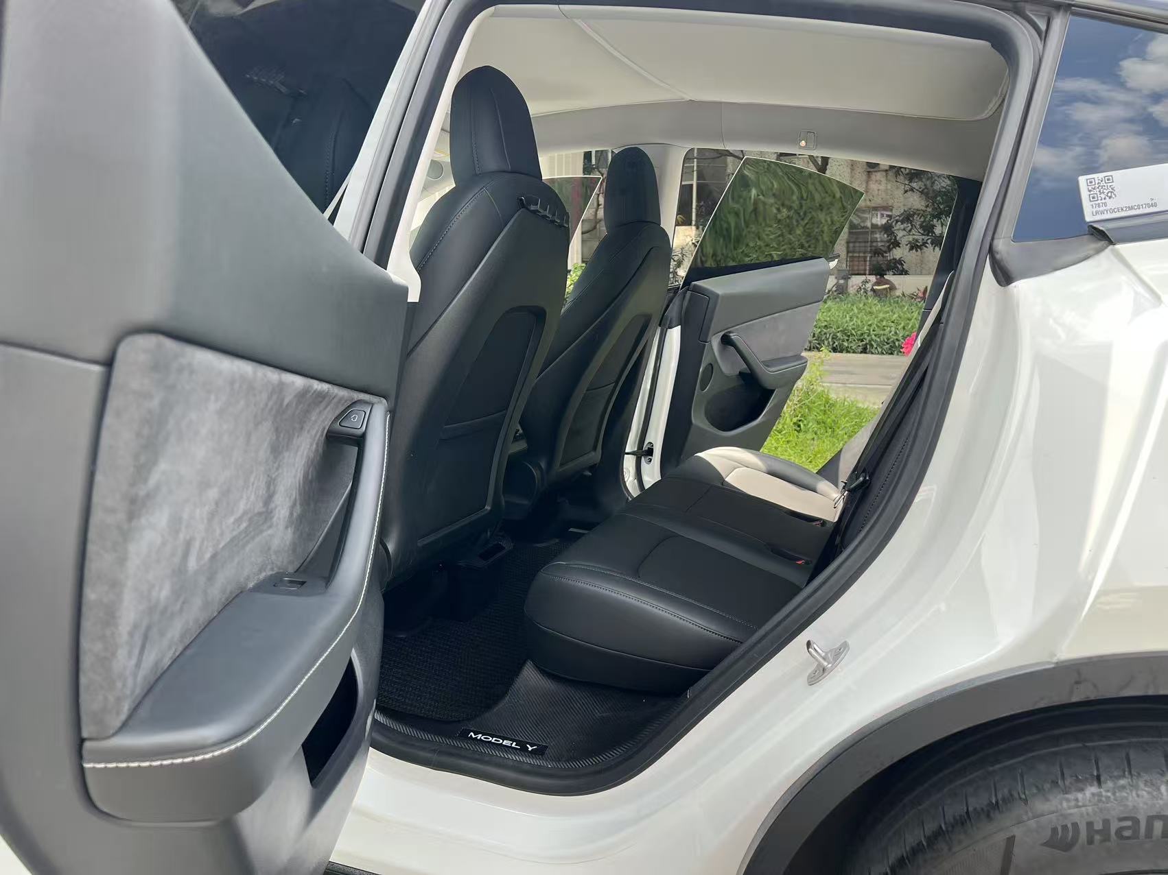 Tesla Model Y 2021 car image #7