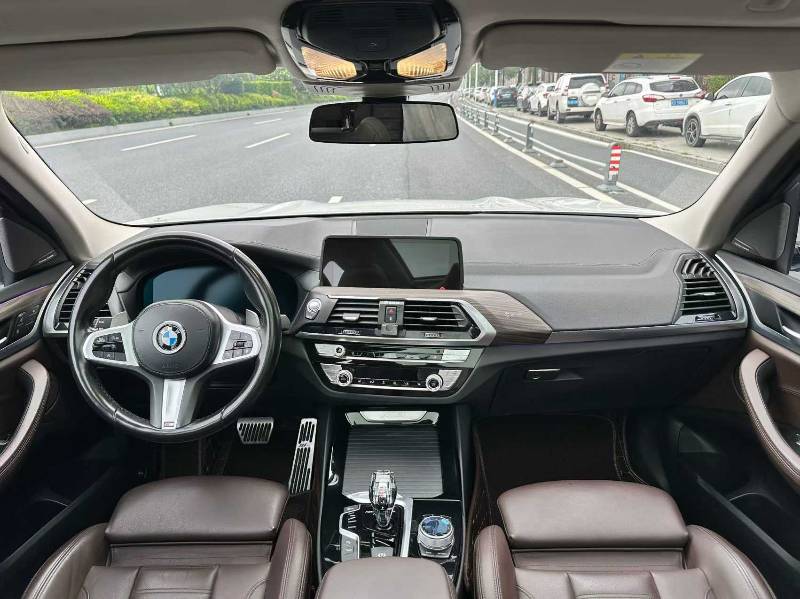 BMW X3 2021 car image #5