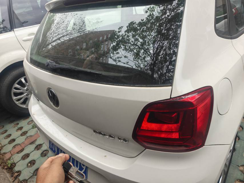 Volkswagen Polo 2015 изображение автомобиля #2