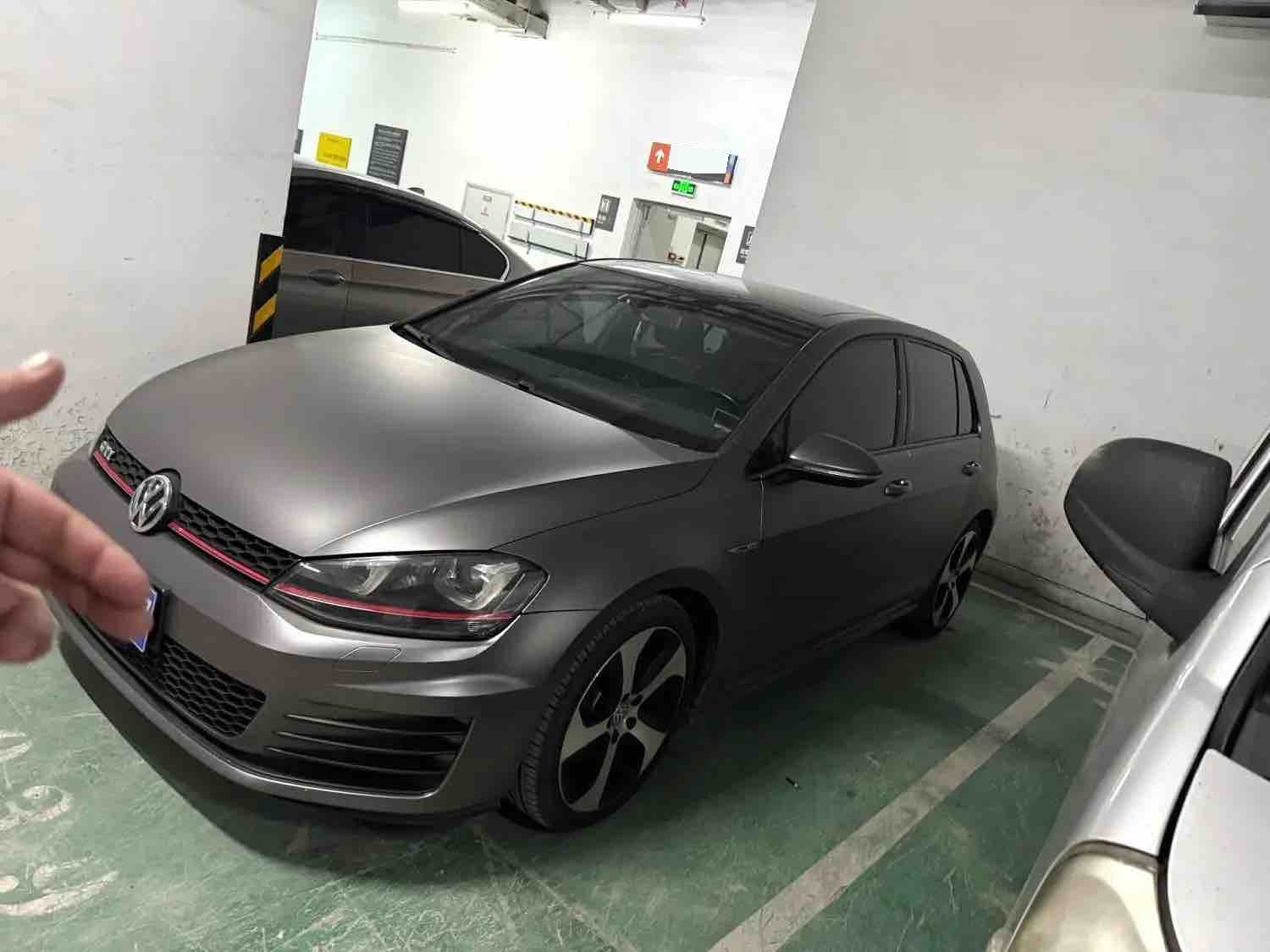 Volkswagen GolfGTI 2016 car image 