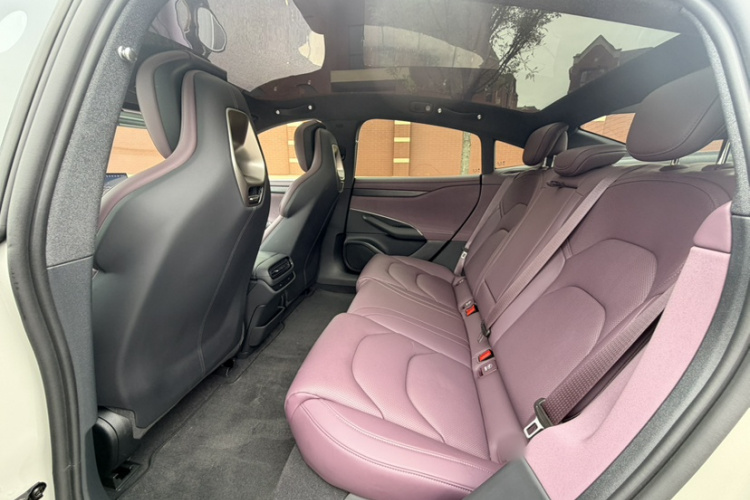 MI SU7 2025 car image #11