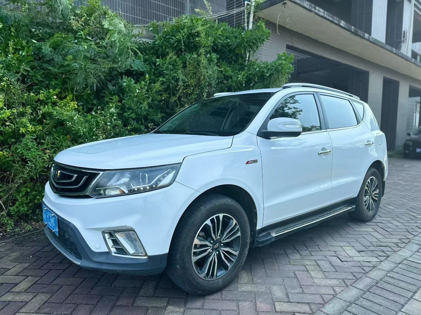 GEELY Vision X6 2017 car image 