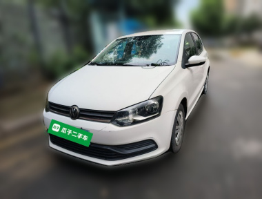 Volkswagen Polo 2015 car image 