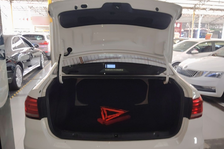 Volkswagen Lavida 2023 car image #21