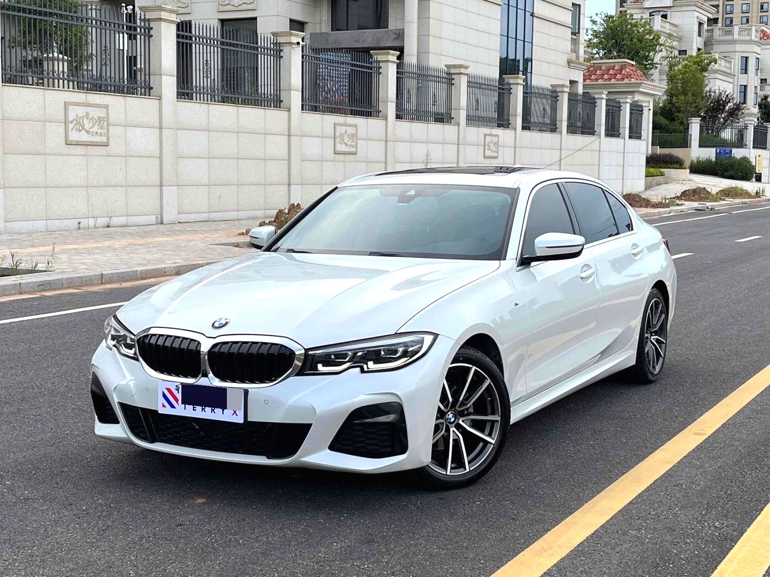 BMW 3 Series 2021 car image 