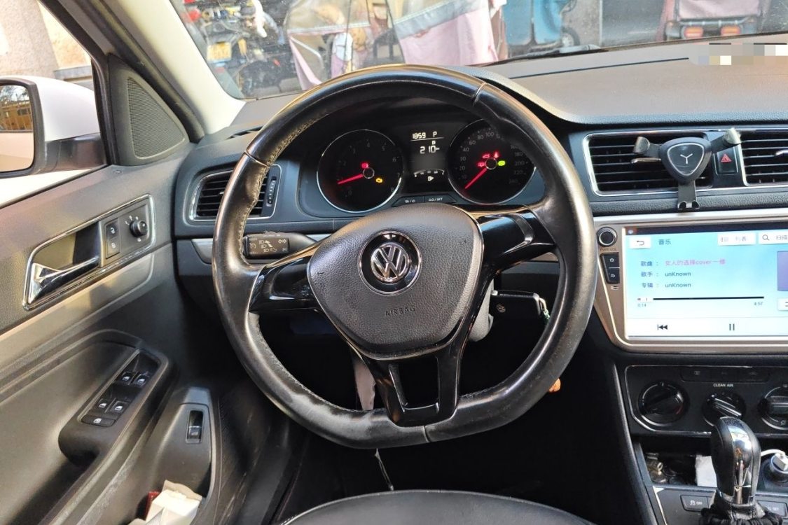 Volkswagen Lavida 2016 car image #22
