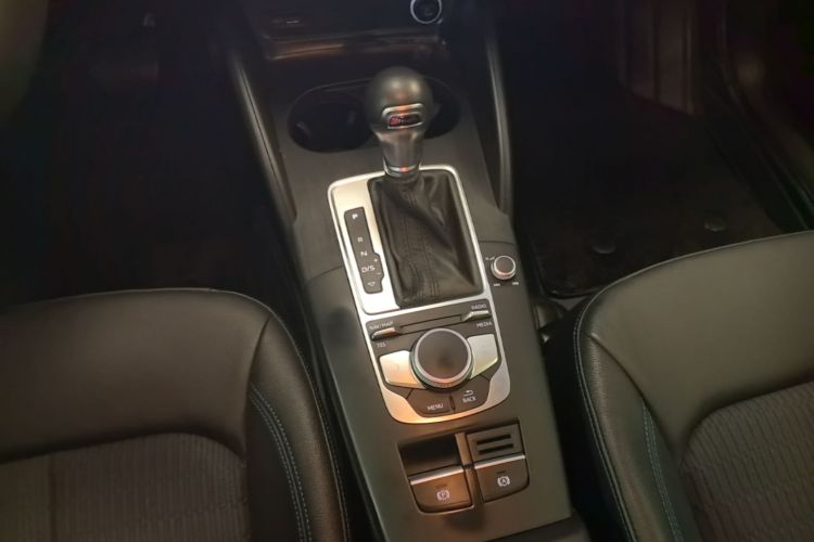 Audi A3 2020 car image #18