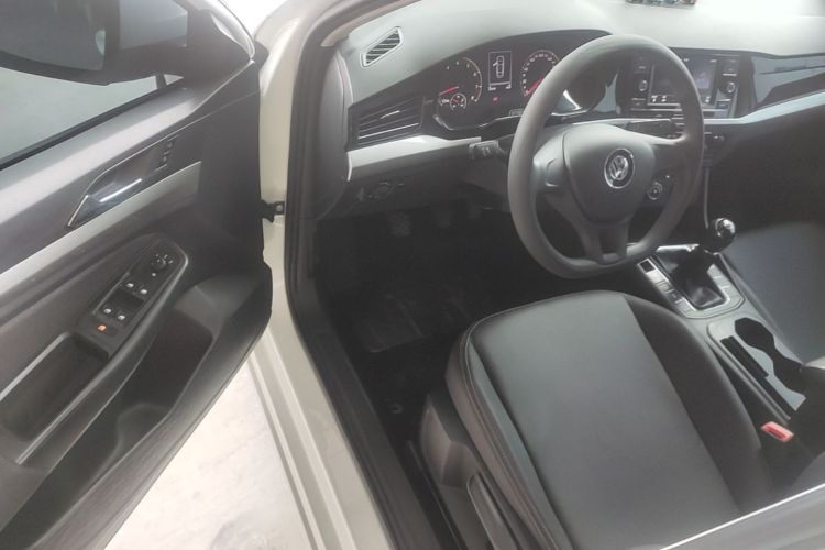Volkswagen Bora 2019 car image #12