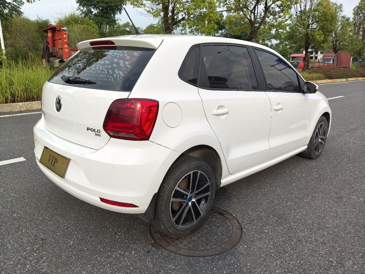 Volkswagen Polo 2019 car image #4