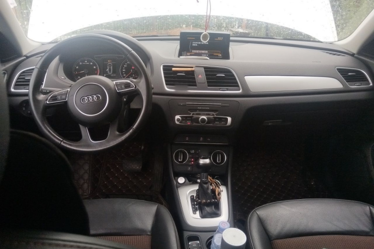 Audi Q3 2018 #12 Audi Q3 2018 car image #12