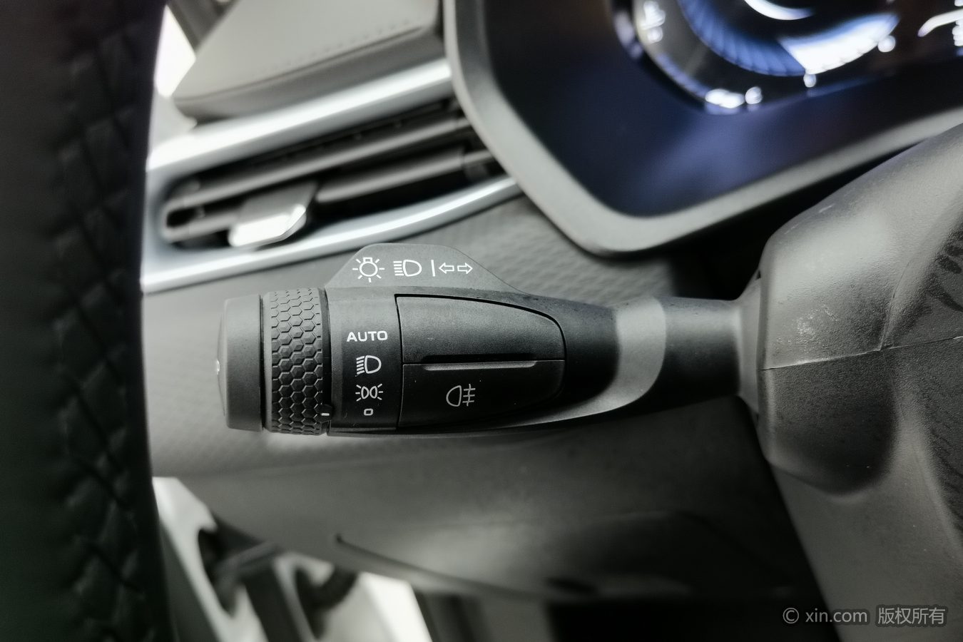 GEELY Emgrand 2025 #22 GEELY Emgrand 2025 car image #22