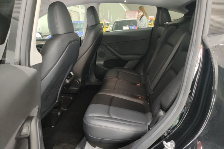 Tesla Model Y 2023 #17 Tesla Model Y 2023 immagine di auto #17
