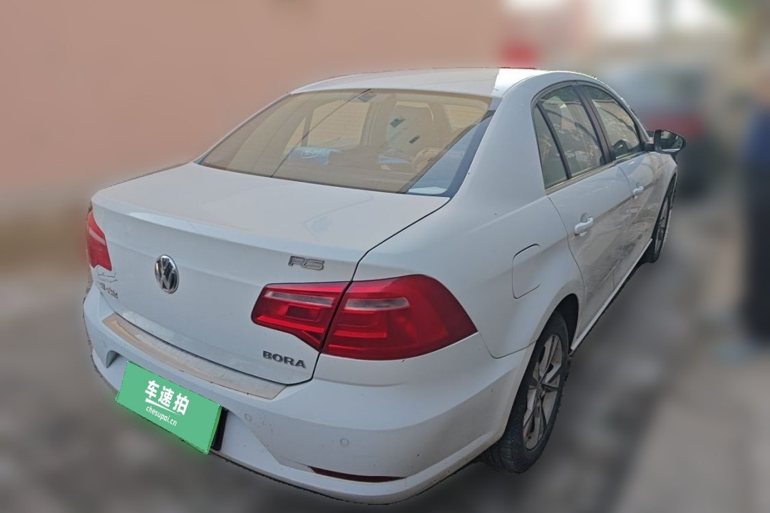 Volkswagen Bora 2013 صورة سيارة #4
