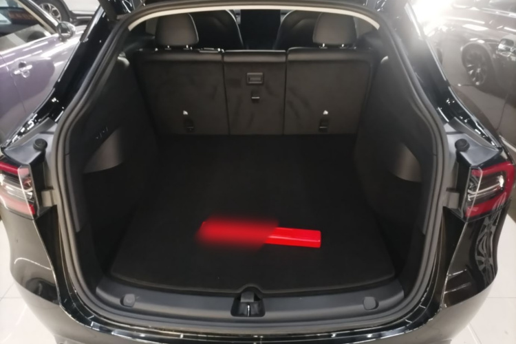 Tesla Model Y 2021 #19 Tesla Model Y 2021 car image #19