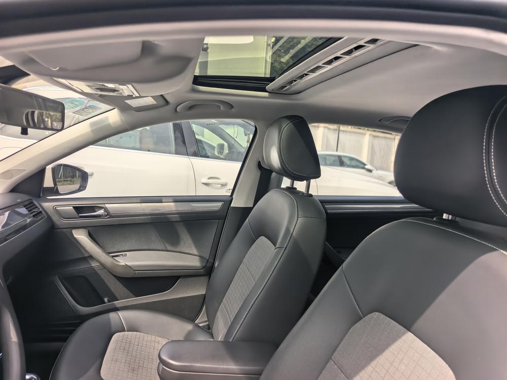 Volkswagen Santana 2018 car image #24