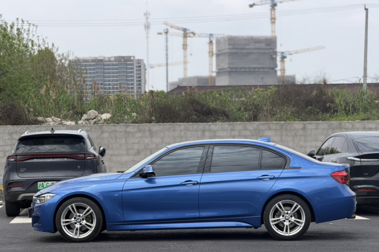 BMW 3 Series 2017 صورة سيارة #8