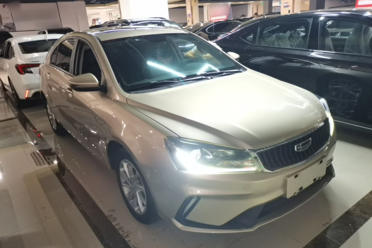 GEELY Emgrand 2021 image de voiture #4