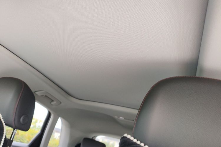 Audi Q3 2021 car image #20