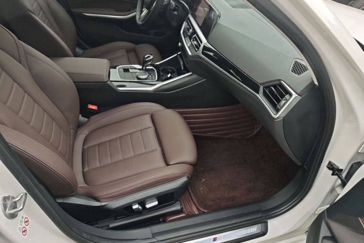 BMW 3 Series 2020 #24 BMW 3 Series 2020 immagine di auto #24