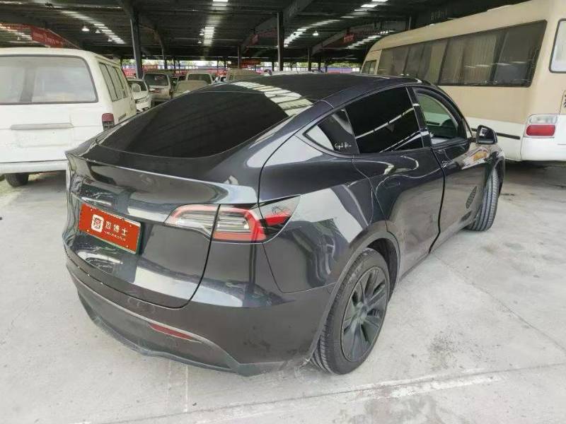 Tesla Model Y 2024 #2 Tesla Model Y 2024 car image #2