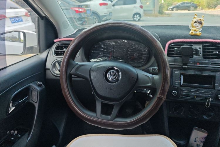 Volkswagen Polo 2015 #12 Volkswagen Polo 2015 car image #12