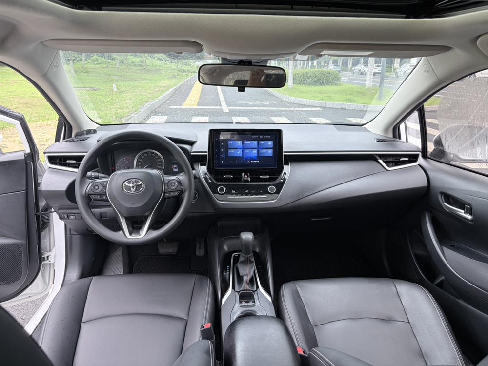 Toyota Corolla 2022 car image #12